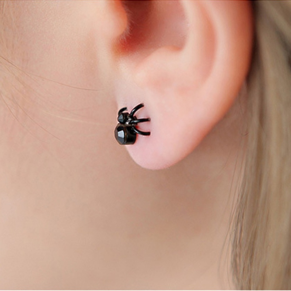 NWT Tiny Spider Earrings Halloween Costume Jewelry